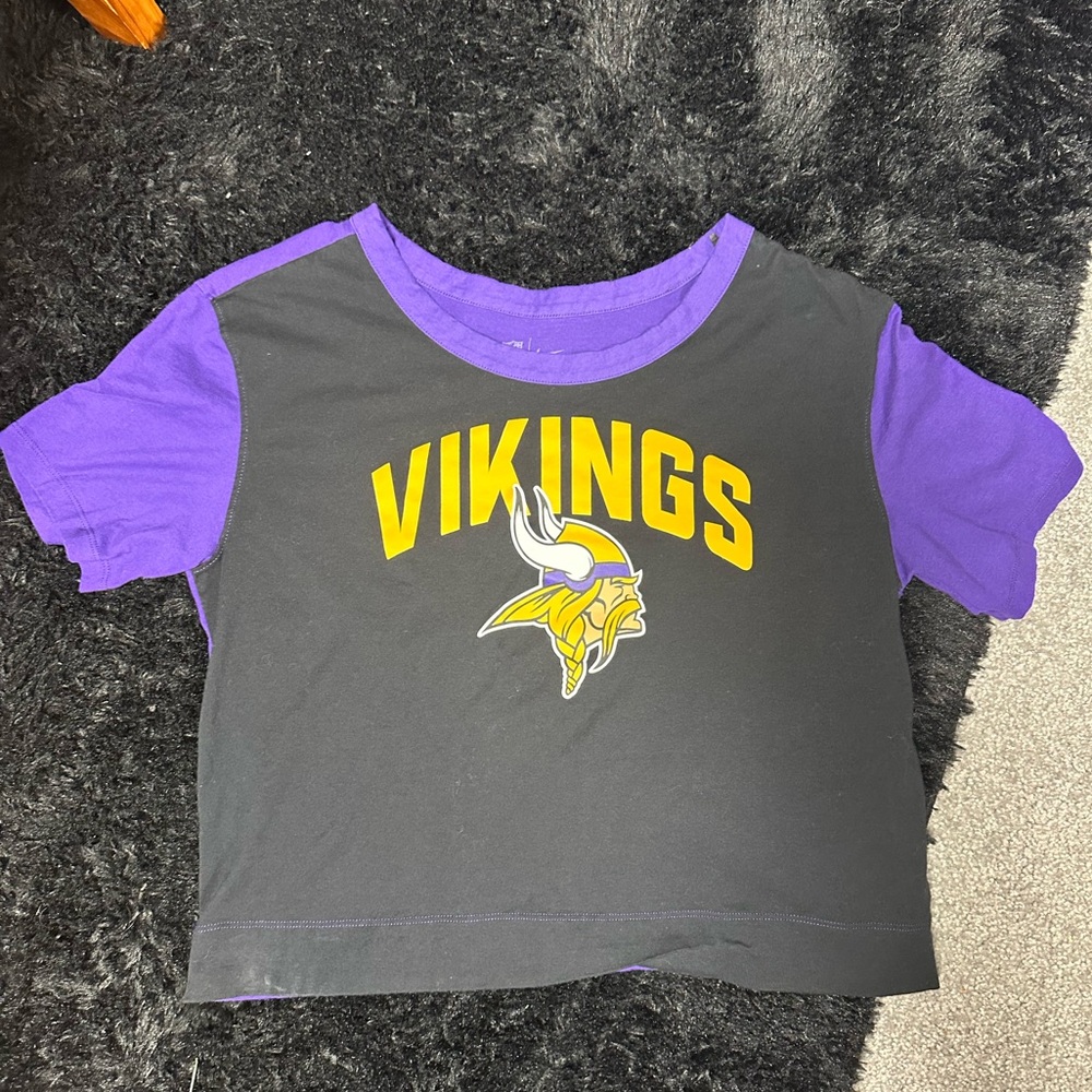 Minnesota Vikings cropped tee